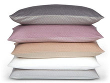 Laden Sie das Bild in den Galerie-Viewer, Bella Donna Sommerkissenbezug